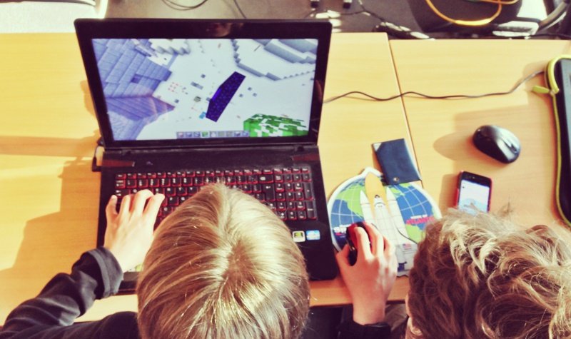 Como O Minecraft Ajuda O Desenvolvimento De Crianças